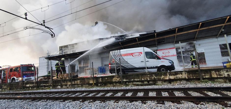 Požar na Plemljevi ulici v Ljubljani | Avtor: Bralka