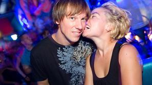 Armin van Buuren znorel Gavioli