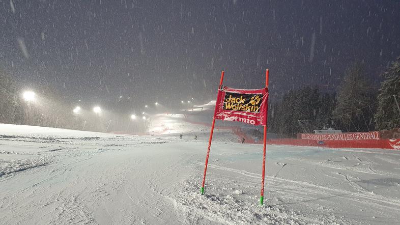 vratca bormio sneg megla