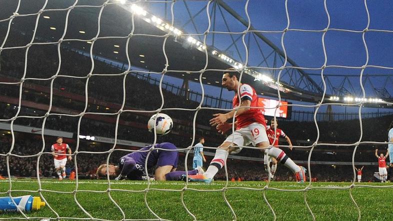 Flamini Cazorla Hart Arsenal Manchester City Premier League Anglija liga prvenst