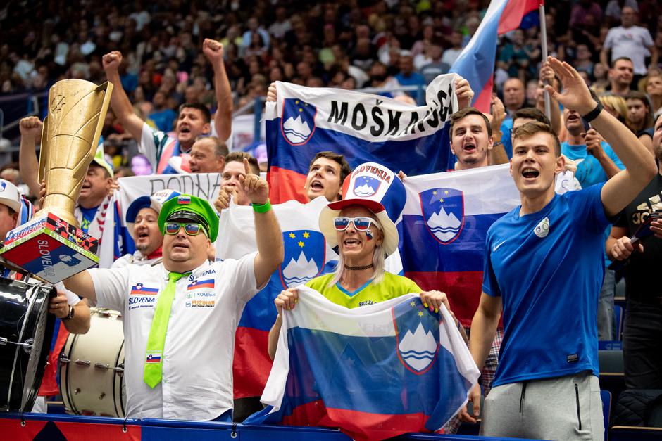 Šport: Danes praznuje slovenski šport - Slovenski navijači | Avtor: Epa