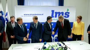 Prvak LMŠ Marjan Šarec, predsednik SD Dejan Židan, prvak SMC Miro Cerar, predsednica SAB Alenka Bratušek in prvak DeSUS Karl Erjavec