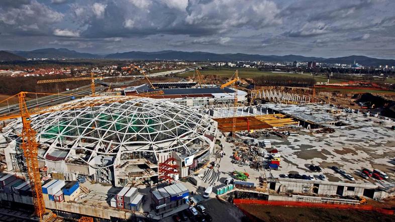 V Športni park Stožice je vloženih le 40 milijonov evrov, zato Grep nujno potreb