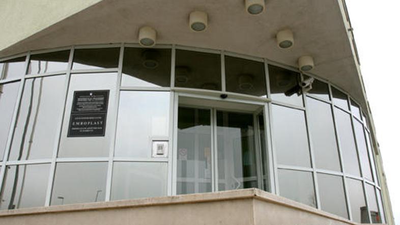 37-letna Koprčanka je v zapor prinesla drogo, ki jo je predala svojemu partnerju