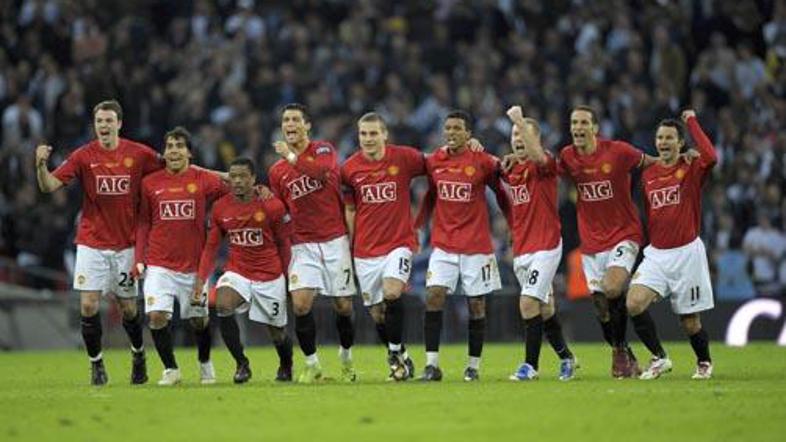 Takole so se aktualni evropski prvaki razveselili naslova v pokalu Carling.