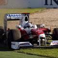 Jarno Trulli je iz boksov startal kot 19., a se po 58 krogih prebil kar na tretj