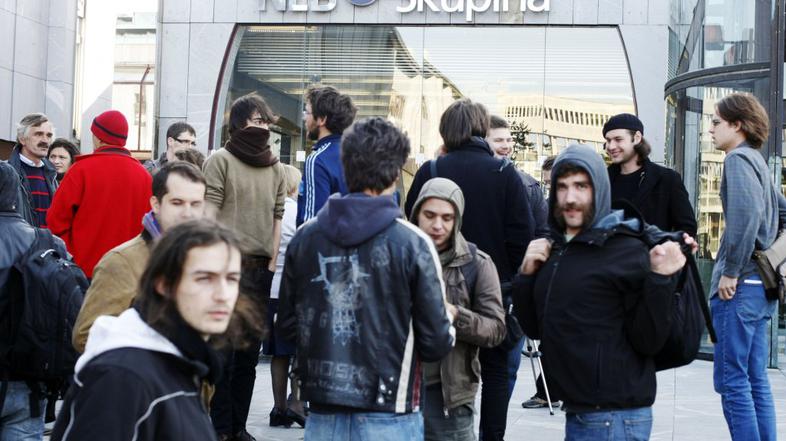 Protest proti kapitalizmu pred NLB.