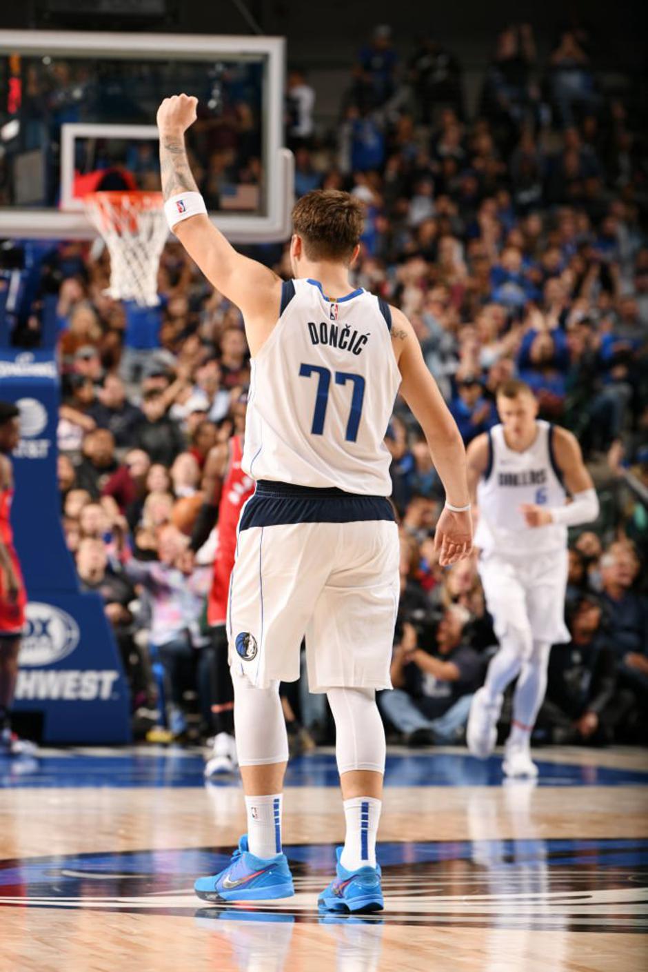 Luka Dončić | Avtor: Reševalni pas/Twitter