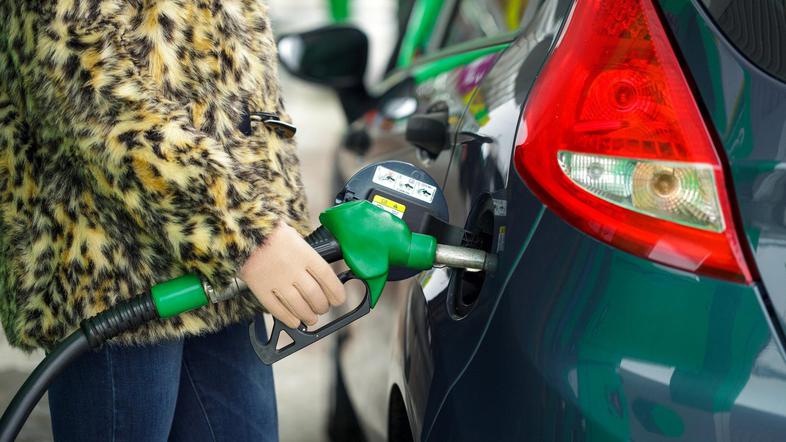 Tankanje na črpalki