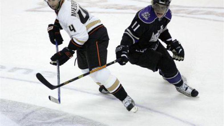 Anže Kopitar je spet dosegel zadetek za Kralje.