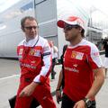 Stefano Domenicali vsaj navzven dejstvu, da njegov dirkač Fernando Alonso vodi v