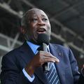 Laurent Gbagbo, ki je izgubil nedavne predsedniške volitve, naj bi se končno pog