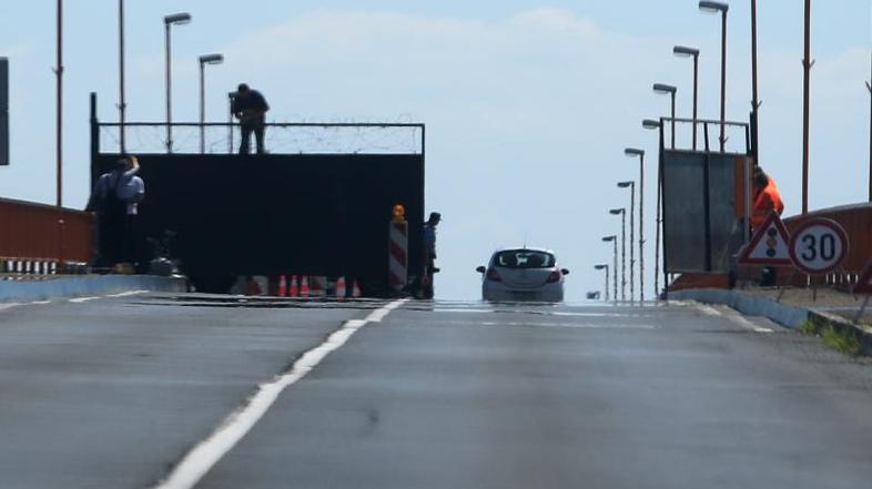 Ograja na mostu Batina 