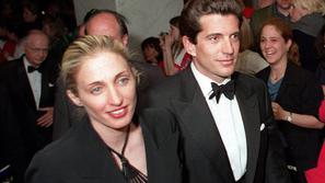 John F. Kennedy Jr., Carolyn Bessett