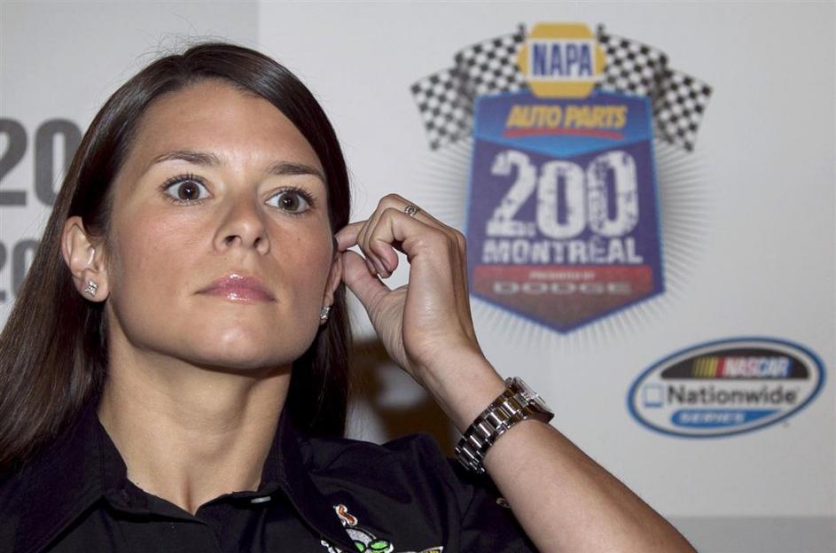 danica patrick nascar 2011
