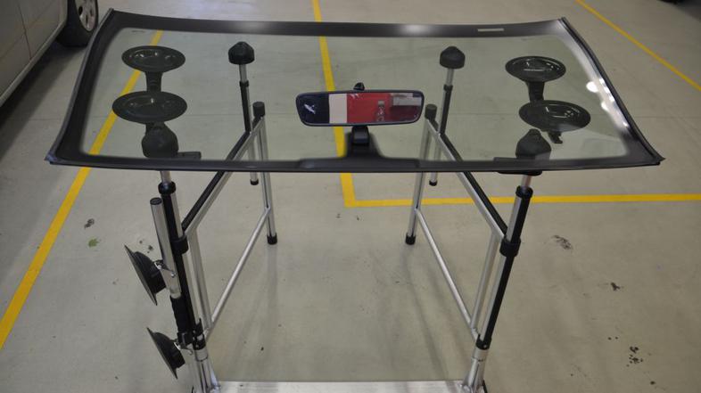 Popravilo avto stekla