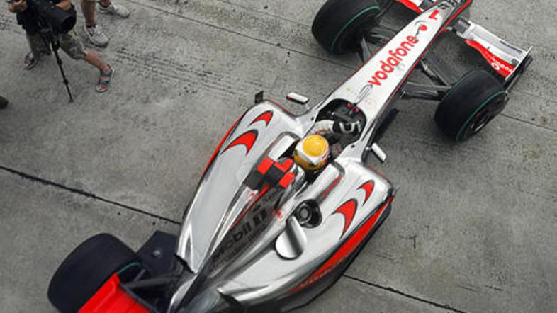 Ponižan je na petkovih treningih Hamilton vozil dobro.