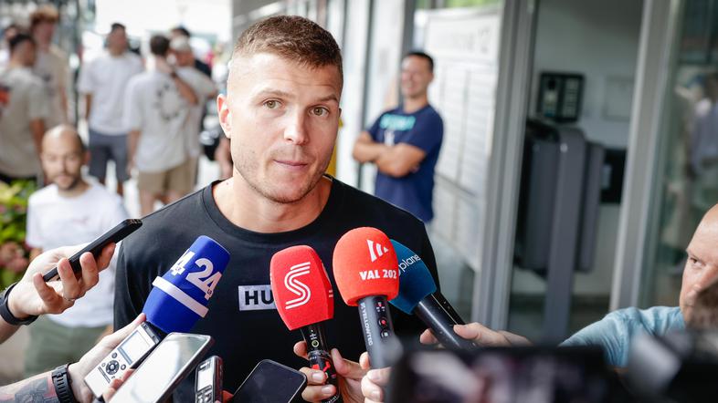 medijski termin moške košarkarske reprezentance KZS, Edo Murić