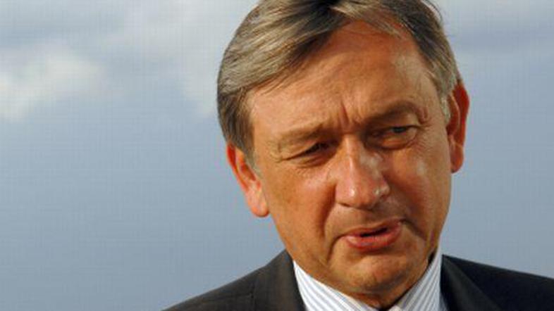 Türk meni, da se tudi v ZDA glede varovanja podnebja miselnost spreminja na bolj