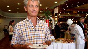 "Mišič nima nič konkretnega. Vse glede podkupovanja je v smislu, da je tako razu