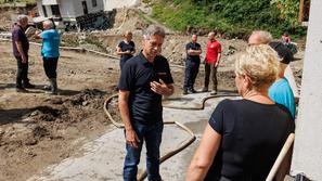 obisk predsednika vlade Roberta Goloba v Strugah pri Lučah poplave