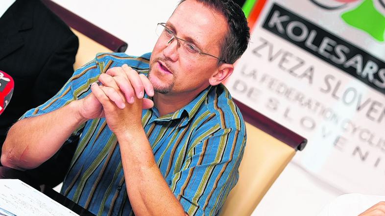 sport 21.09.07 martin hvastija, novinarska konferenca kolesarske zveze slovenije