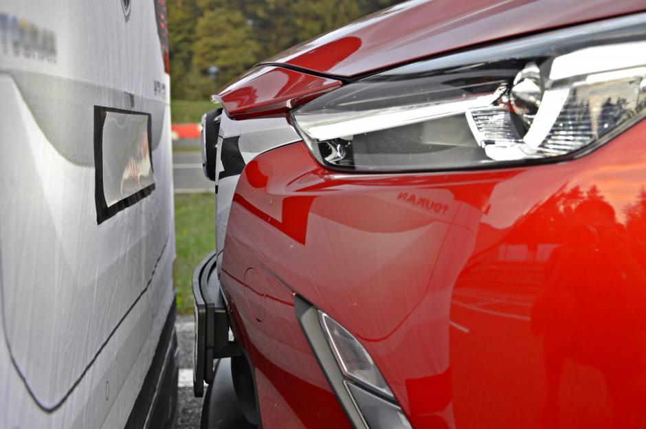 Test AEB samodejnega zaviranja na Vranskem | Avtor: Andrej Leban