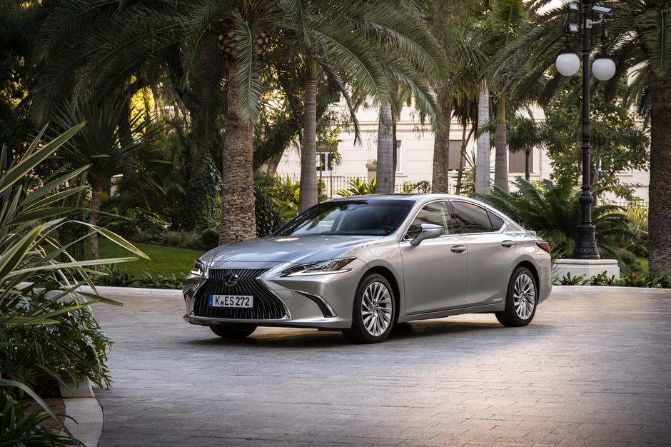 Lexus ES 300h | Avtor: Lexus