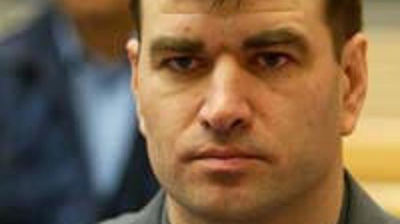 Legija mora dokazati, ali je do vile v Beogradu prišel z zakonitim zaslužkom.