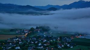 Megla nad Starem gradu nad Smlednikom