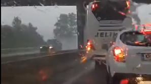 Toča na avtocesti pri Ivančni Gorici