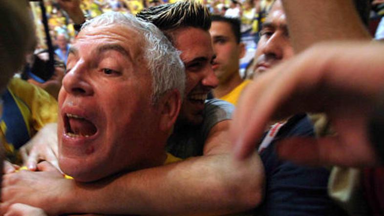 Igralcem Pinija Gershona so v ZDA pokradli osebne stvari.