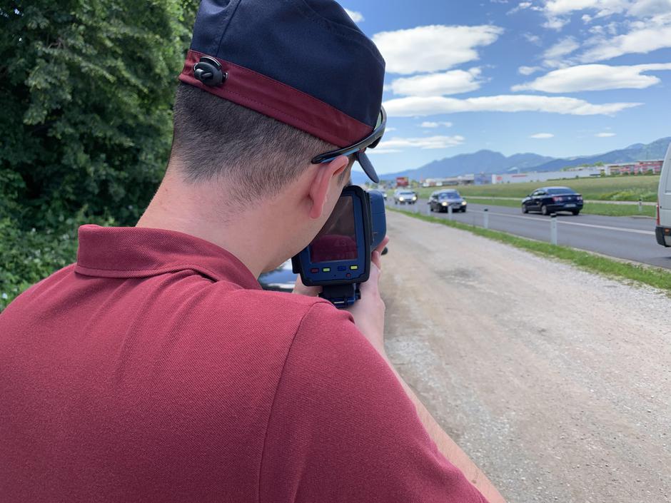 Redar merjenje hitrosti merilnik hitrost | Avtor: Andrej Leban