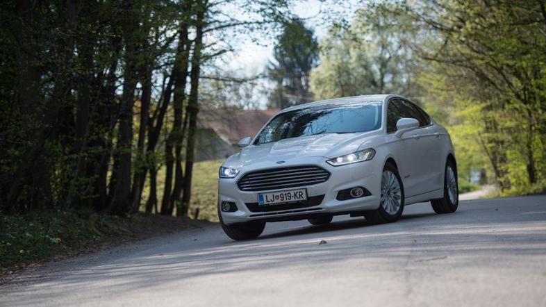 Ford mondeo hybrid