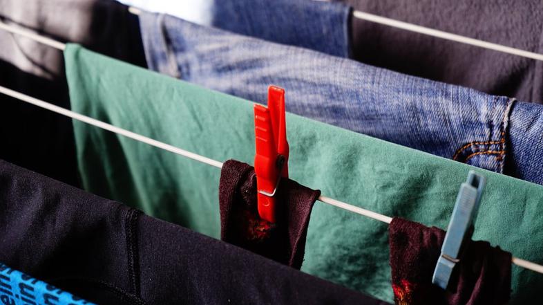 Suh zrak v stanovanju