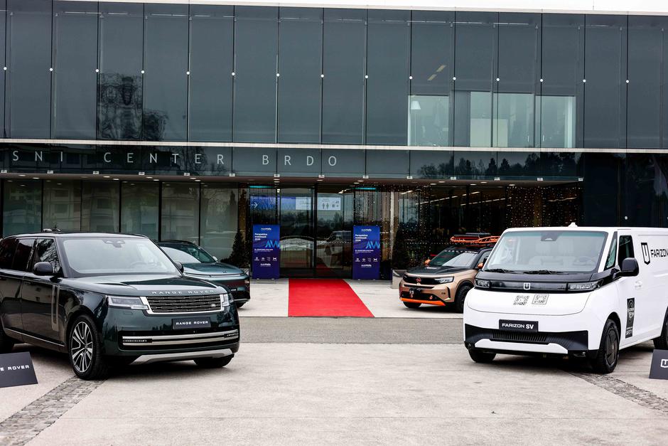 AutoWallis | Avtor: Saša Despot