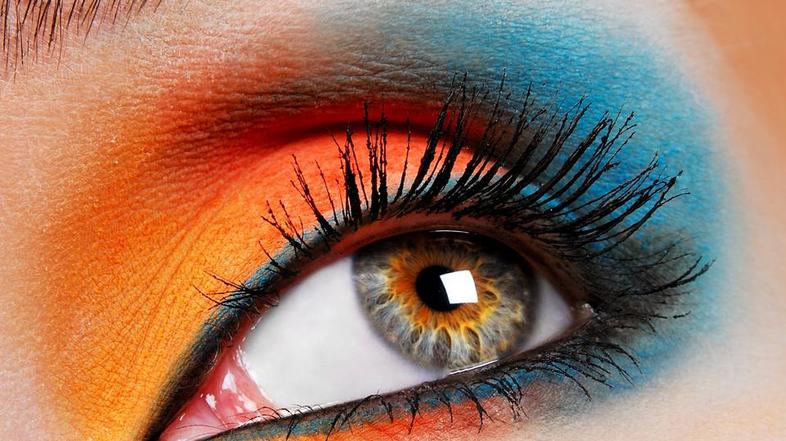 Senčila različnih barv so primerna predvsem za večerne priložnosti. 