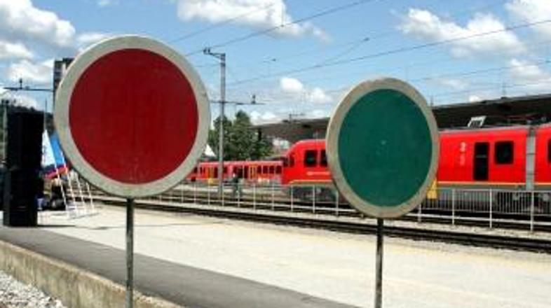 Å¾elezniÅ¡ka postaja bobo