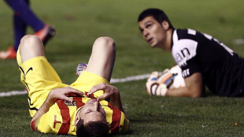 Messi Andres Fernandez Osasuna Barcelona 