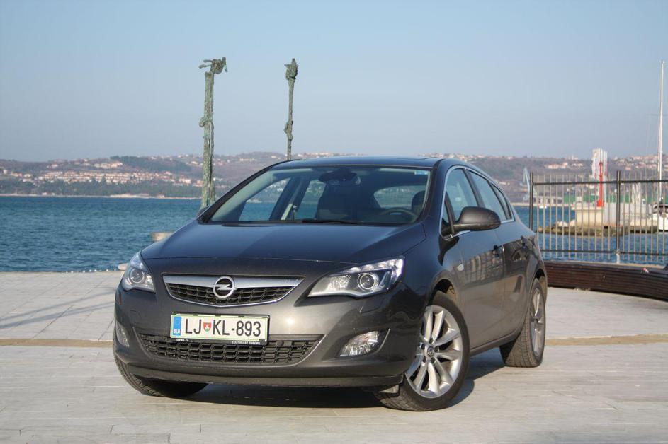 Vizualno in kakovostno gledano je astra občutno napredovala, tam kjer je prej še