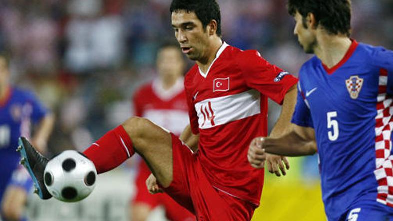 Turški vezist Arda Turan (levo) je navdušil na tem EP.