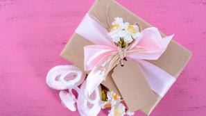 Darilo ob rojstvu otroka