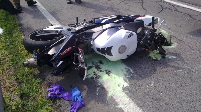 Prometna nesreča pri Velikih Laščah.