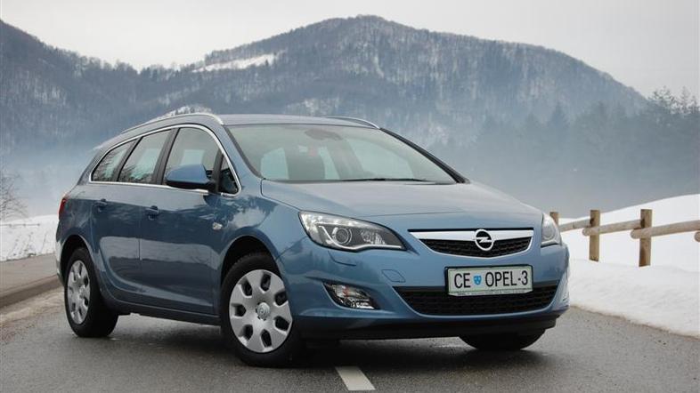 Opel astra sports tourer