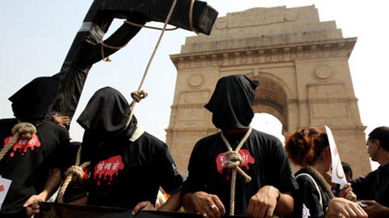 Obešanje je običajno zavito v tajnost, tako da zapornik izve za usmrtitev le nek