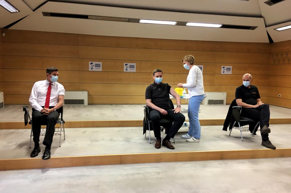 Cepljenje predsedniki Pahor Janša Zorčič