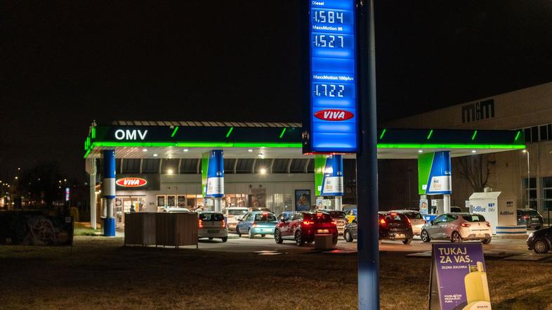 OMV gneča na pumpi