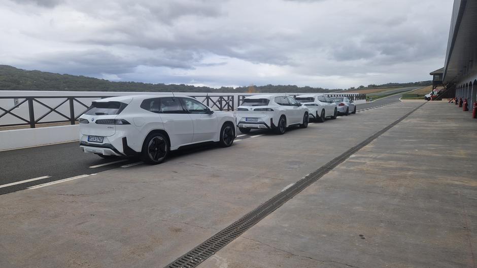 BMW iX3 50 xDrive | Avtor: Gregor Prebil