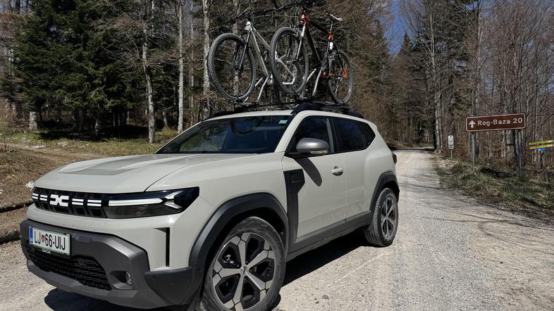 Dacia Duster s kolesi