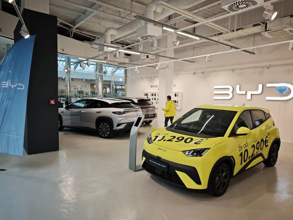 BYD, prodajni salon v Cityparku | Avtor: Žurnal24 